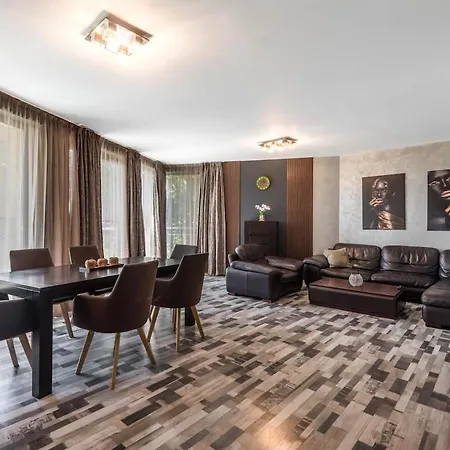 Διαμέρισμα Spacious Family *